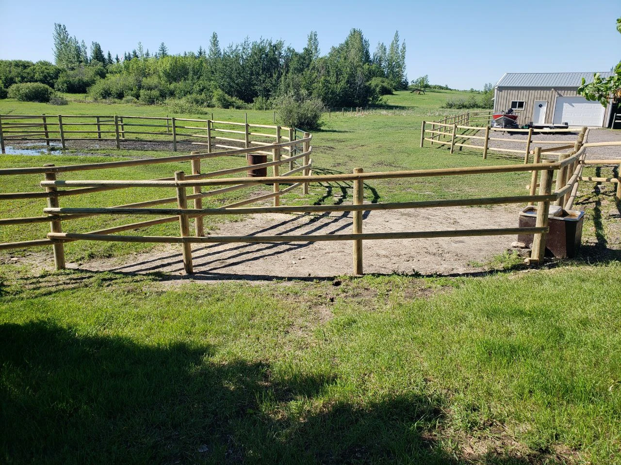 Do You Need Quality Fencing? Check Out Our Fencing Services